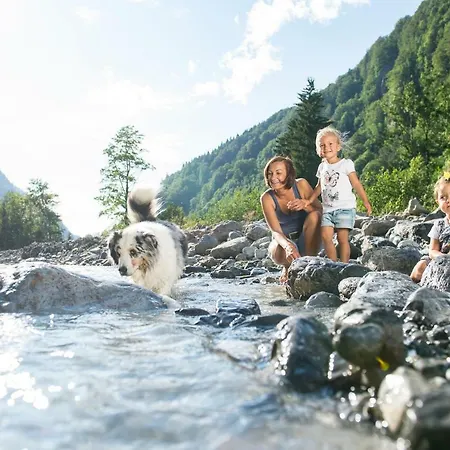Apartamento Westwood-apartment Mit Indoorpool Und Sauna Wald am Arlberg